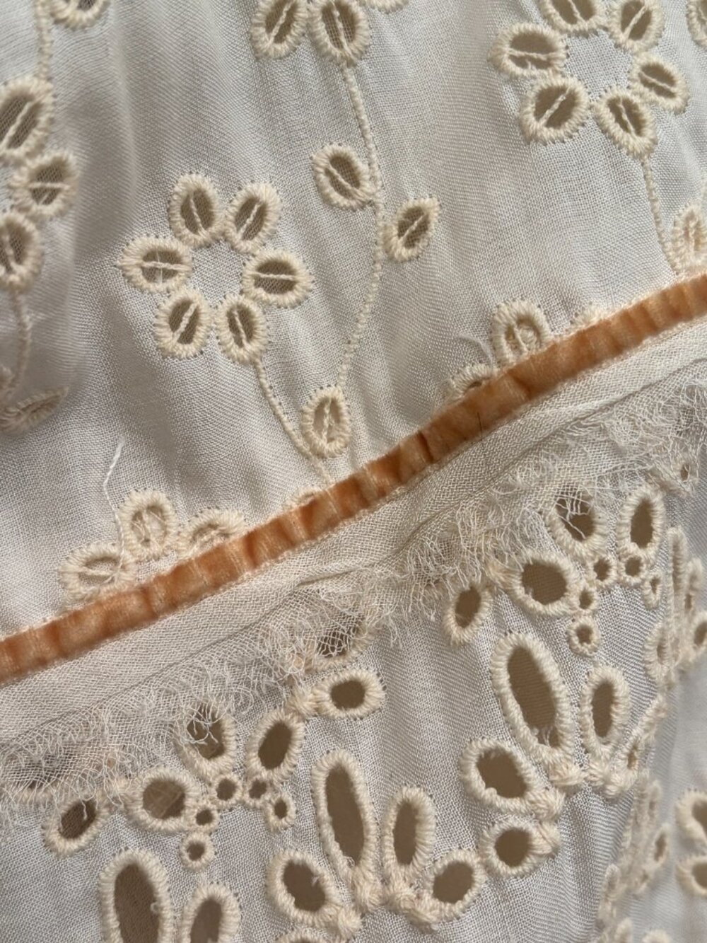 Zara girls cream colored eyelet graduation dress in size 12-13 year old - Picture 7 of 9